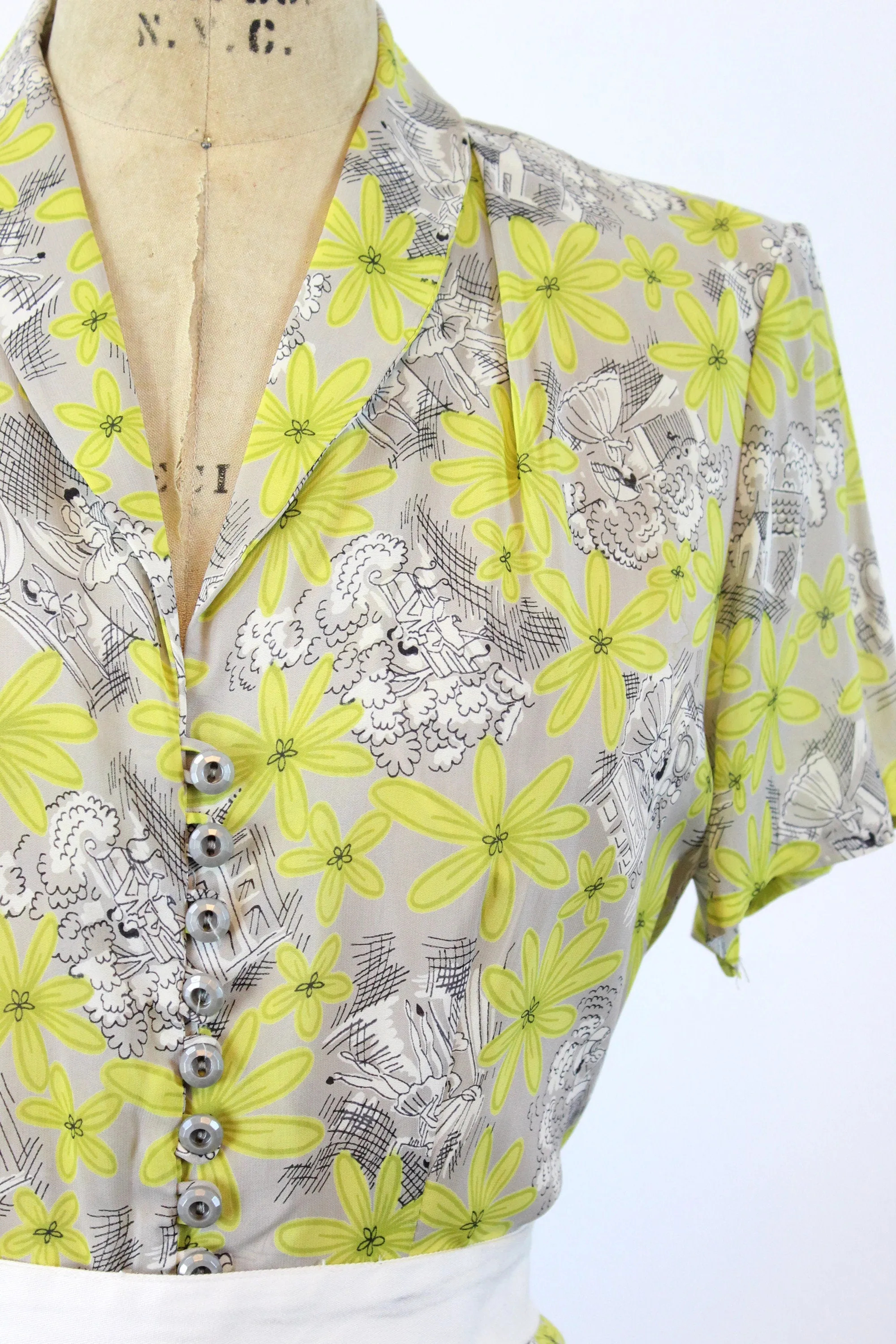 1940s BALLERINA rayon novelty print dress medium | new spring summer