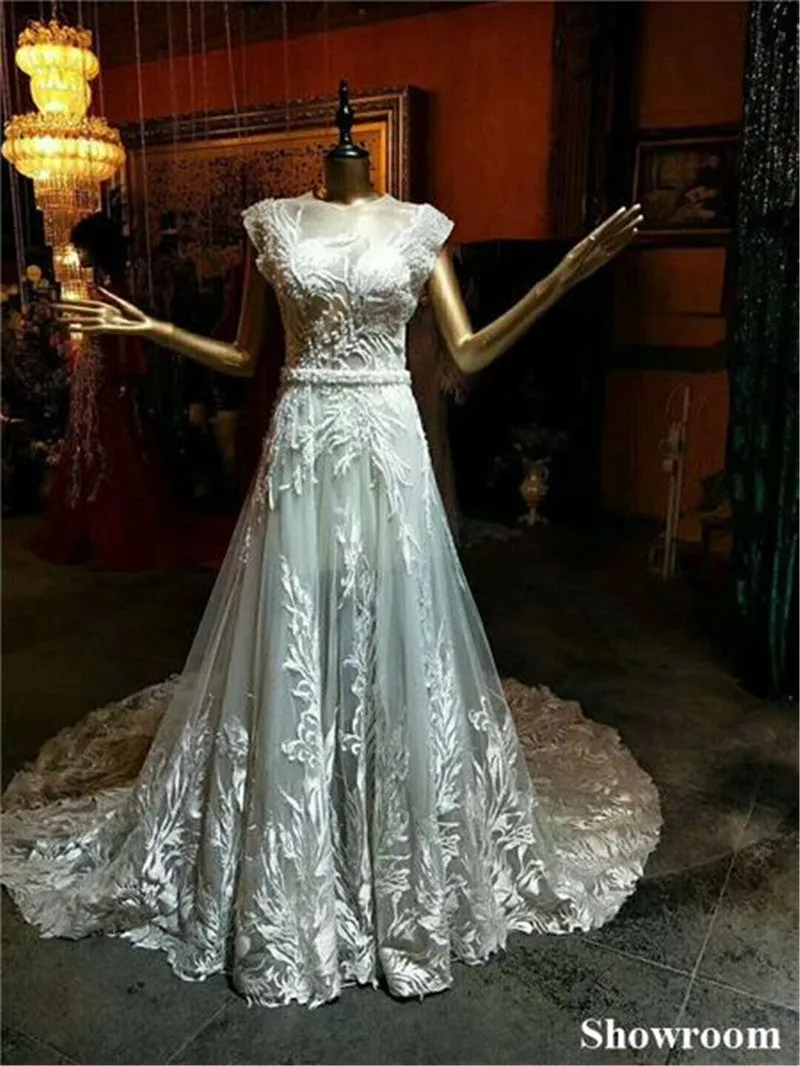 A-line Lace Applique Beaded Princess Wedding Dress Sexy Sweetheart Lace Bridal Gowns 2018
