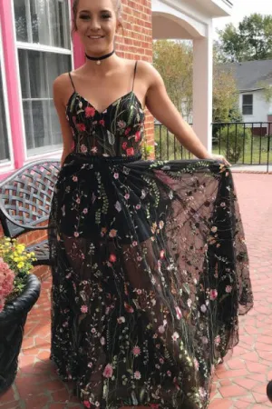 A-Line Spaghetti Straps Floor-Length Black Lace Prom Dress with Appliques LPD081