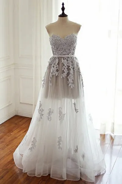 A-Line Sweetheart Floor-Length Ivory Tulle Prom Dress with Appliques Q78