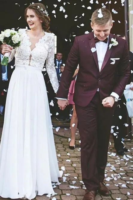 A-Line V-Neck Long Sleeves Sweep Train Chiffon Wedding Dress with Lace OHD033