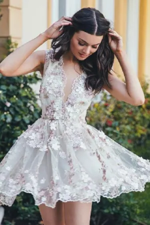 A-Line V-Neck Tulle Short Homecoming Dress with Appliques OHM040