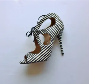 Aquazzura C'est Chic 105 Printed Elaphe Sandals in Black and White Heels