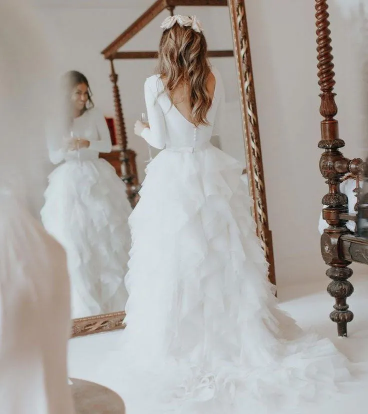 Ball Gown Simple Wedding Dress Sexy Open Back Long Sleeve Modest Wedding Dress Bridal Gown CA050