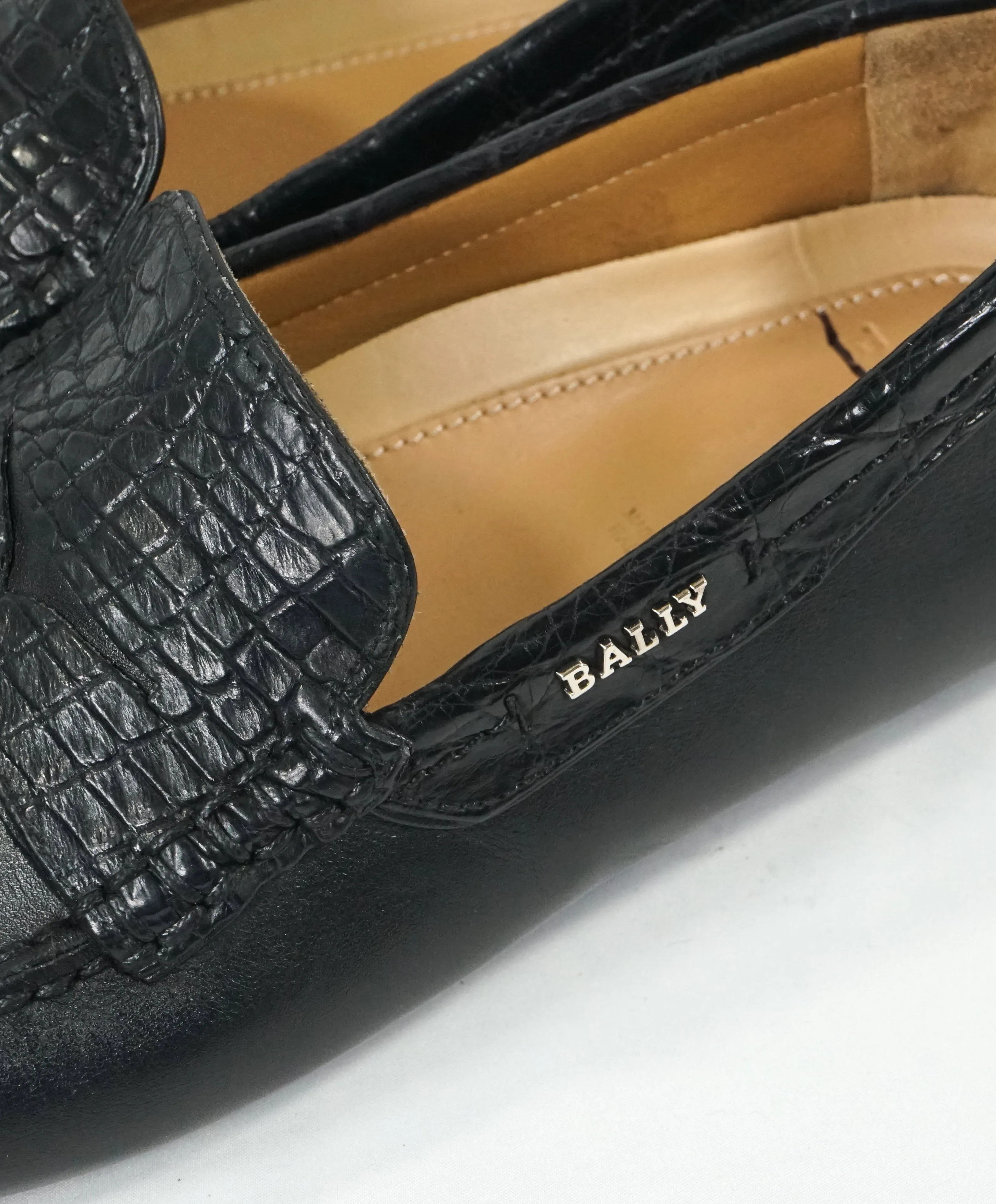 BALLY - “DRAKEFORD” Genuine Alligator Skin Penny Loafers - 8
