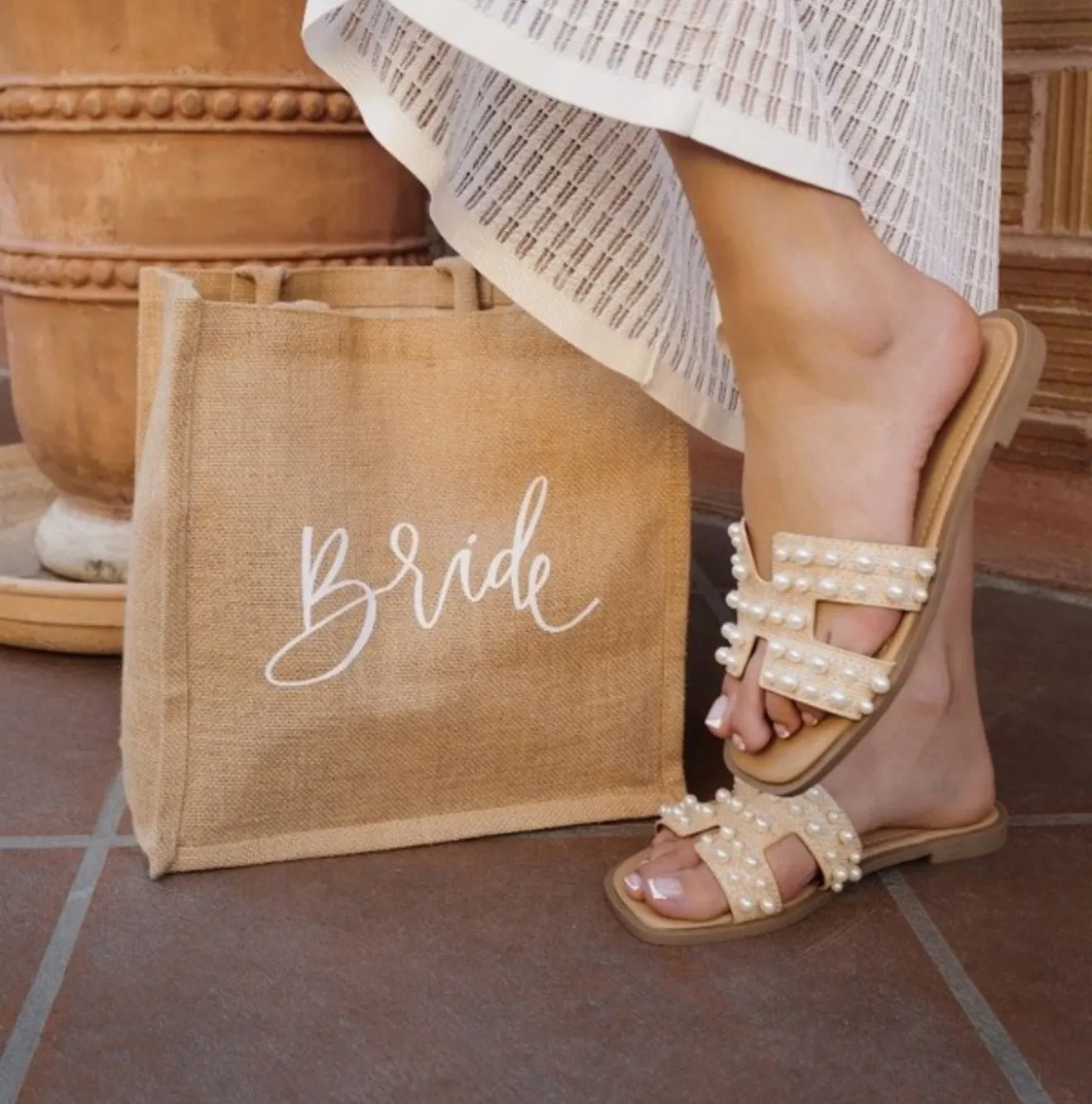 Elio Pearl Sandals