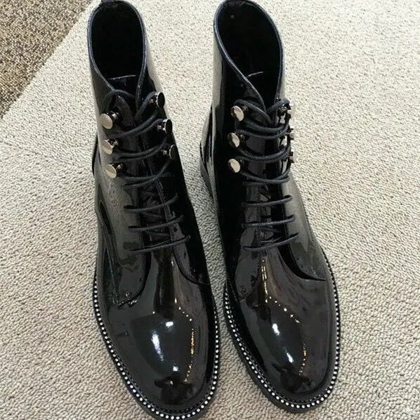 Genuine Leather Thick Heel Round Toe Lace Up Winter Boots Superstar Luxury Punk Rock Metal Rivets Fasteners Ankle Boots