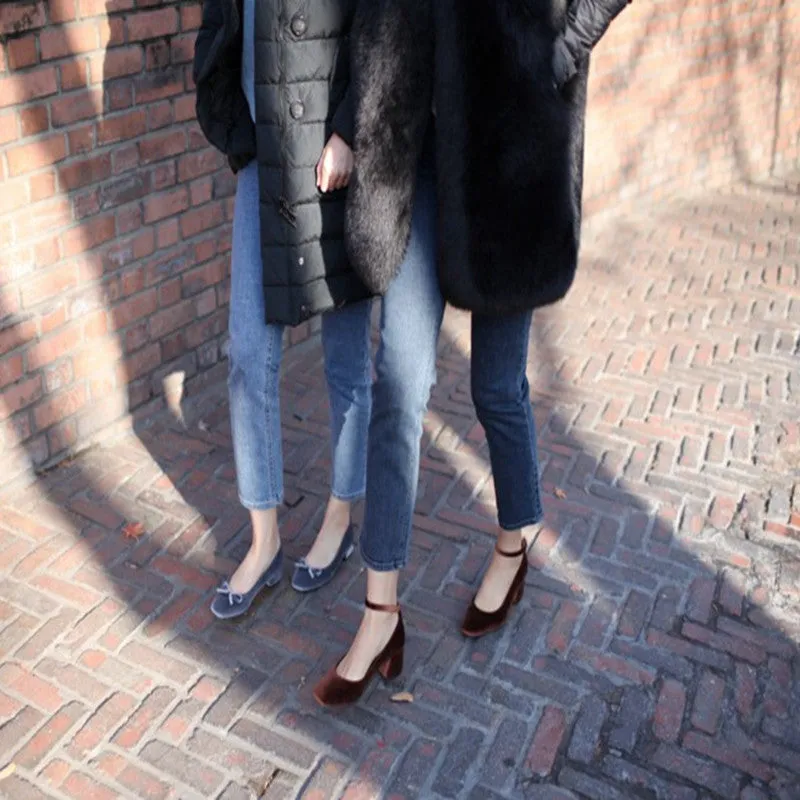 hasdine ankle-strap pumps-sold out