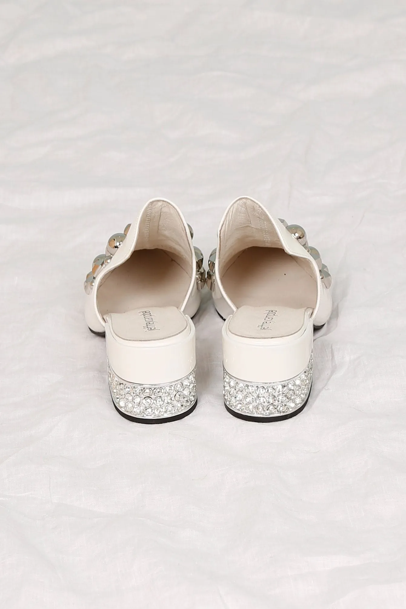 JEFFREY CAMPBELL | Helene Slide Heel - White