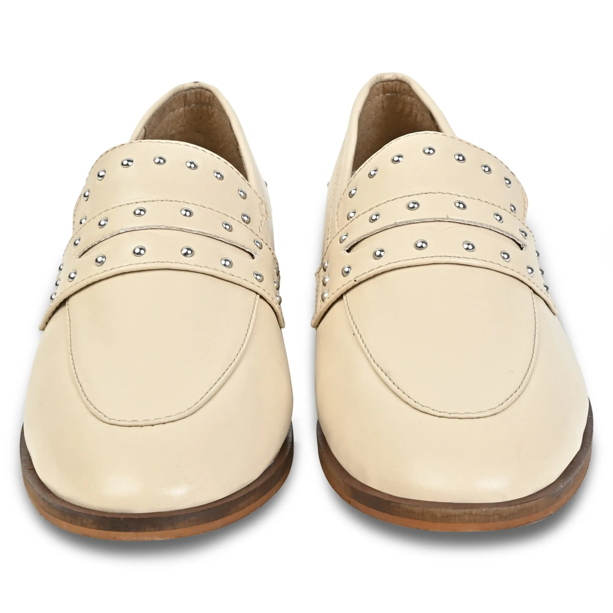 Loafer with Rivets - Cream