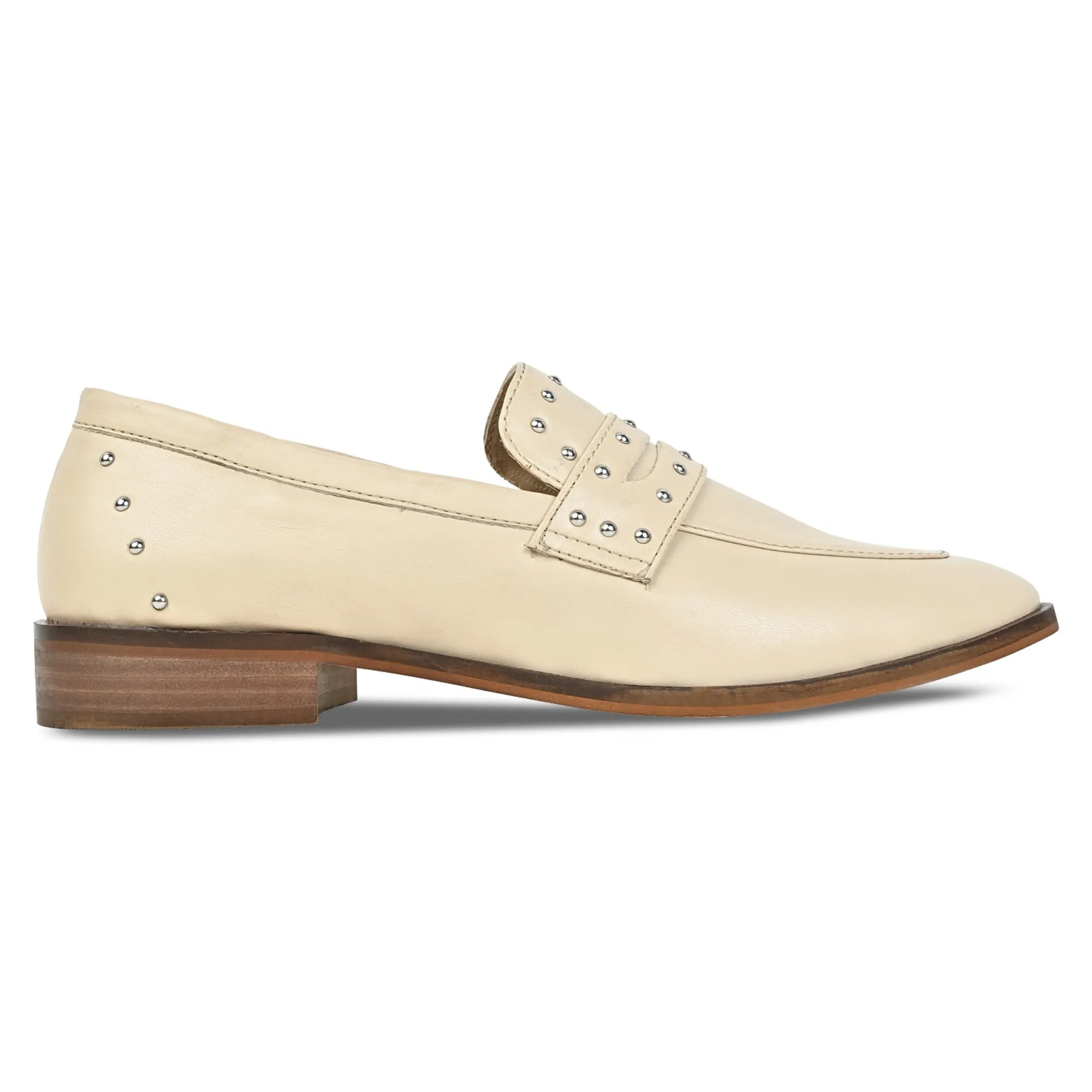 Loafer with Rivets - Cream