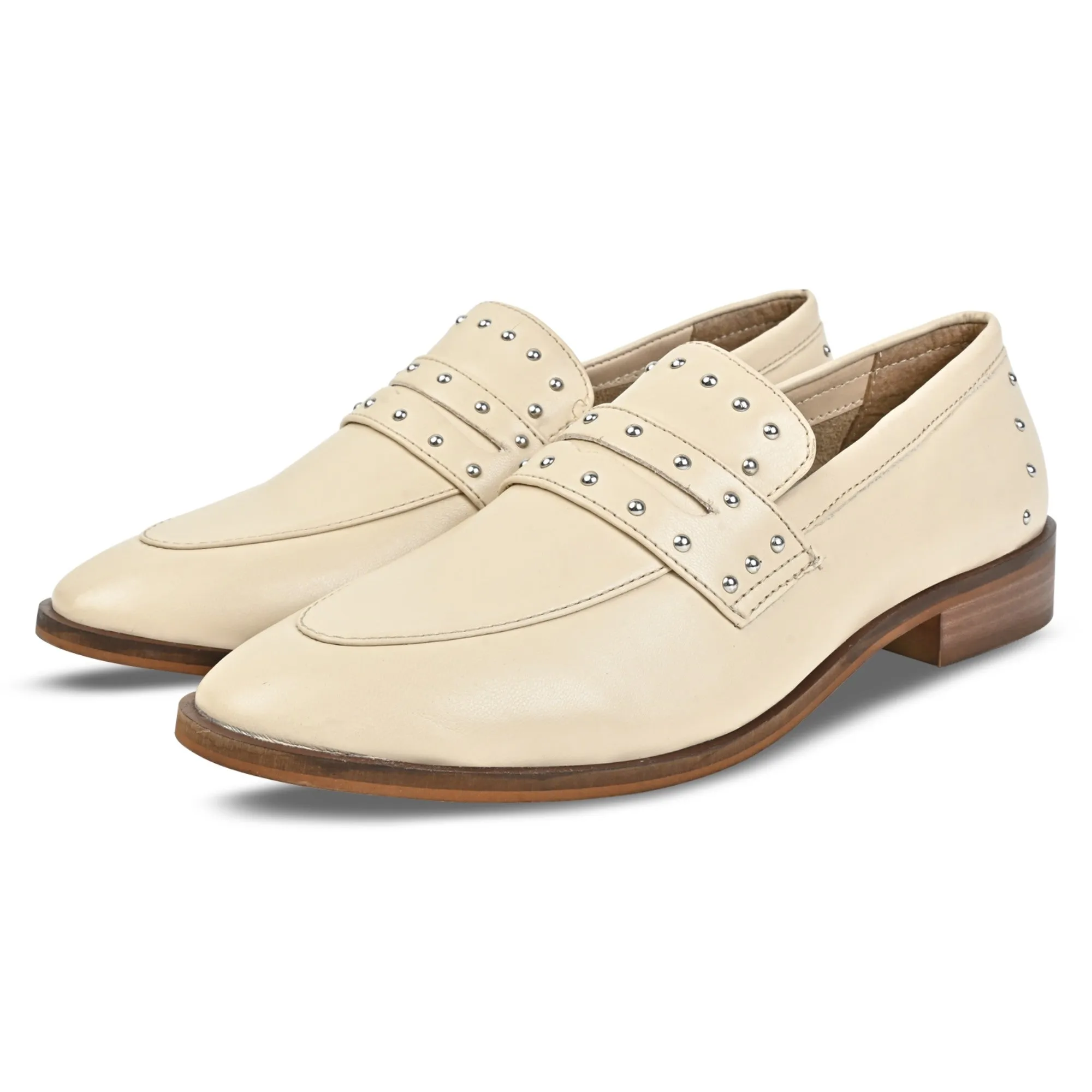 Loafer with Rivets - Cream