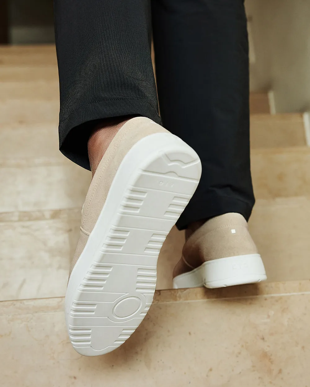 LS 01 Suede Sand