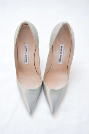 Manolo Blahnik Metallic Silver Pump in 'Fodera Rose'