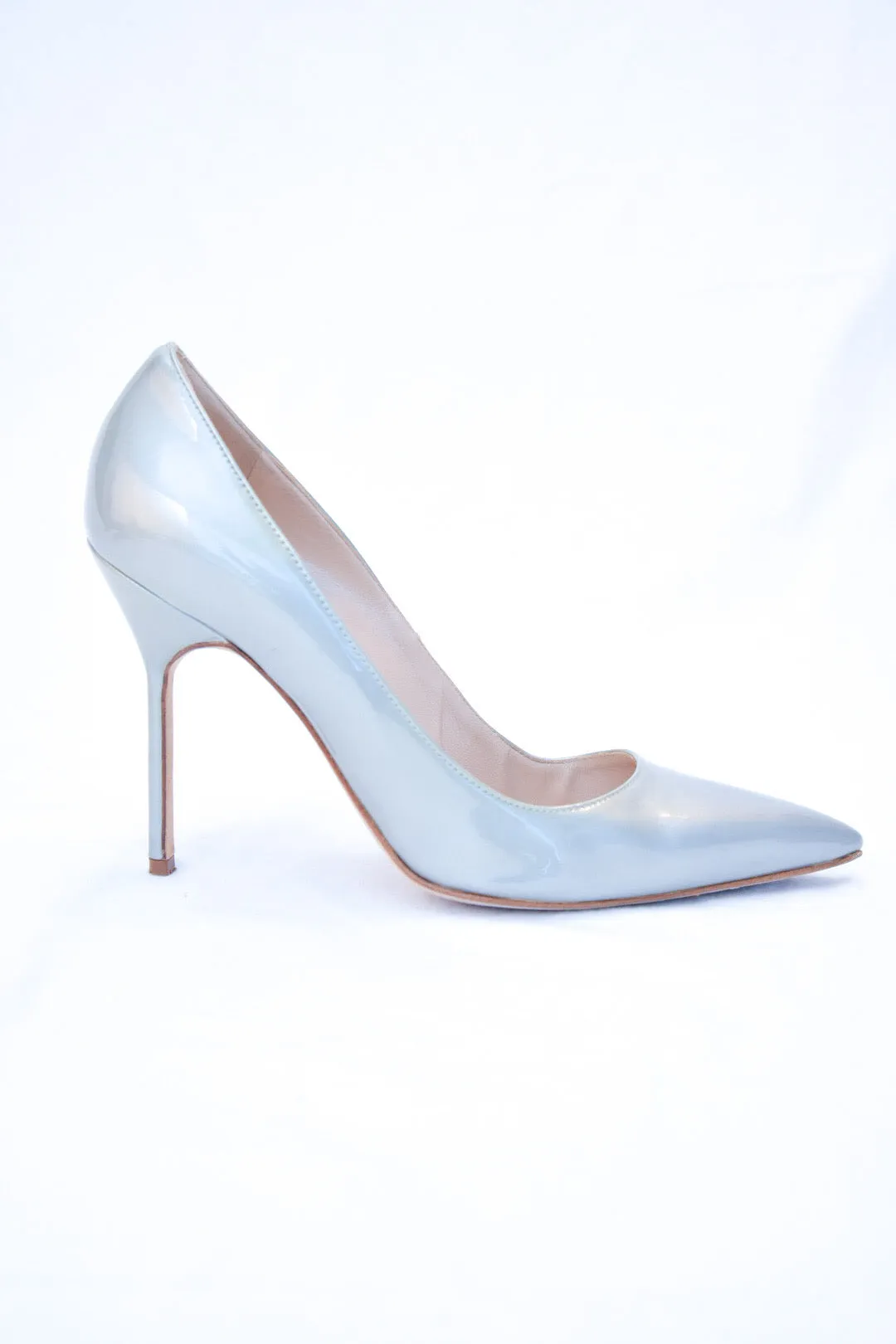 Manolo Blahnik Metallic Silver Pump in 'Fodera Rose'
