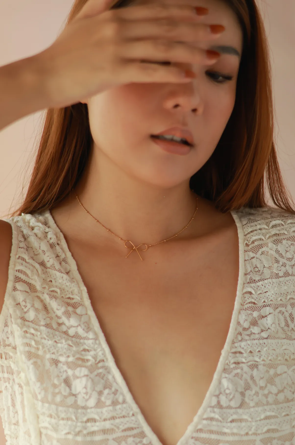 Mia Bow Choker