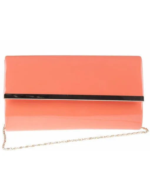 Plate Detail Patent Clutch - Bella