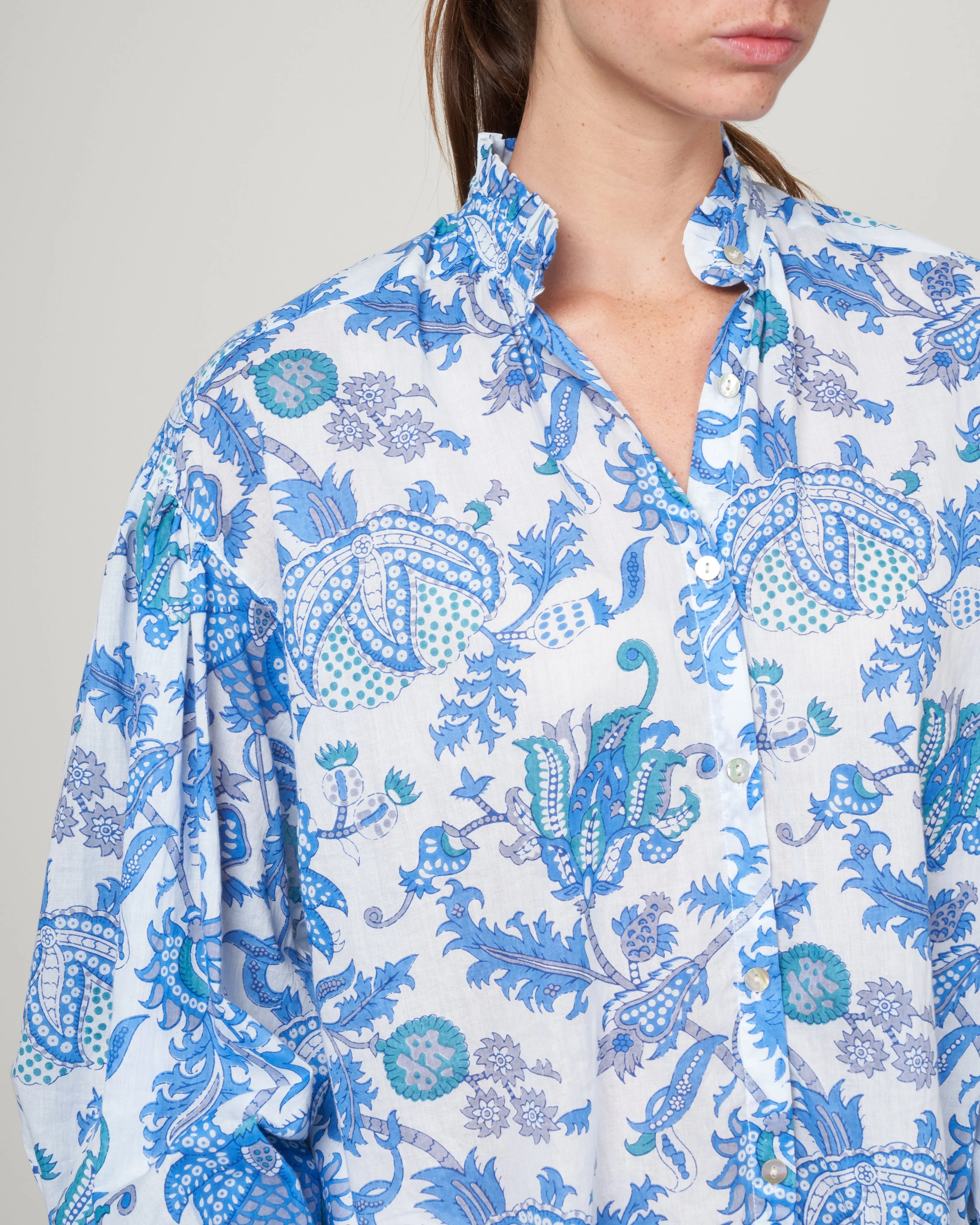 poet mossy blouse - white/blue mossy blue print