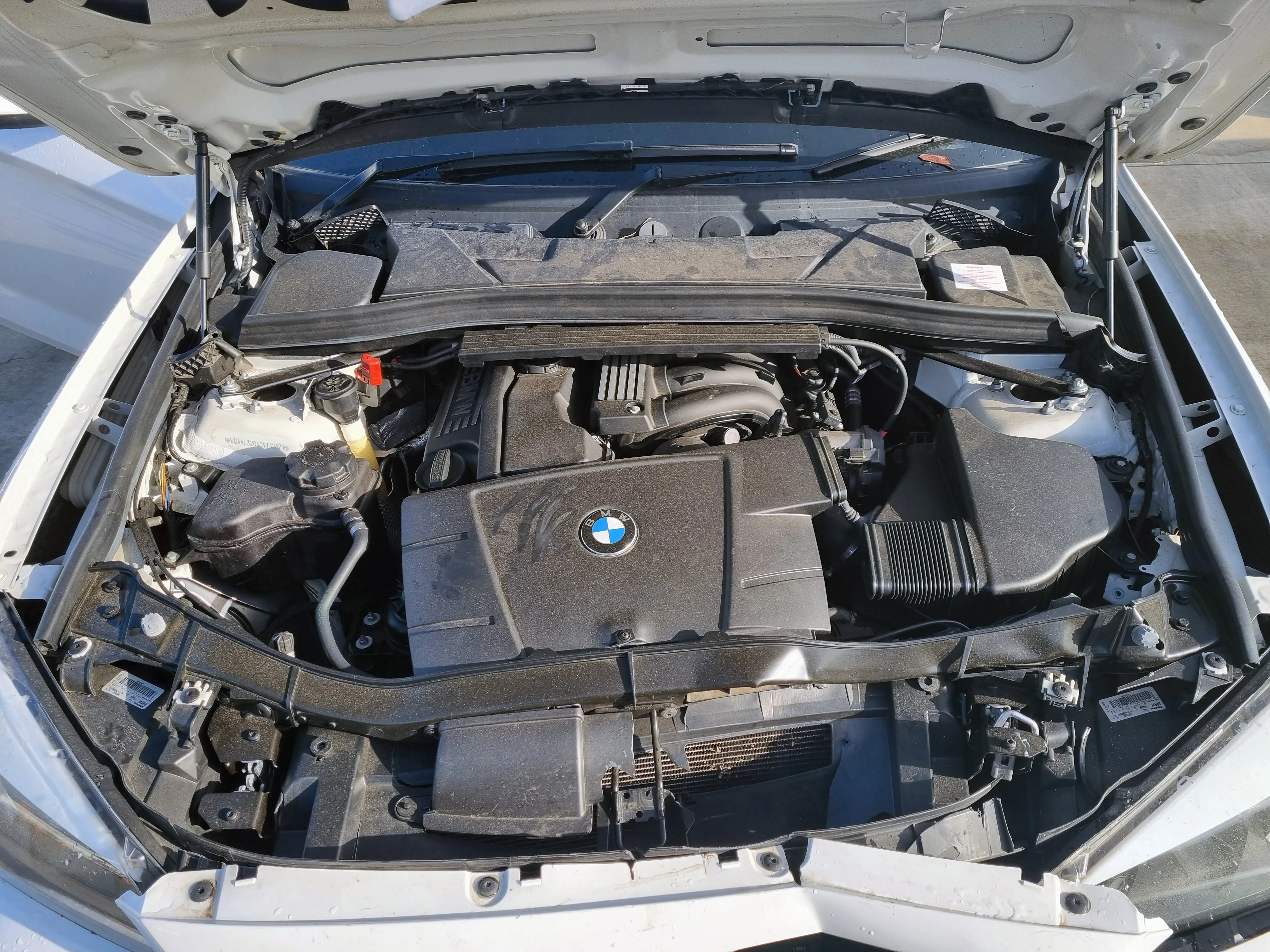S2922 X1 E84 SAV 18i N46N AUTO 2012/05