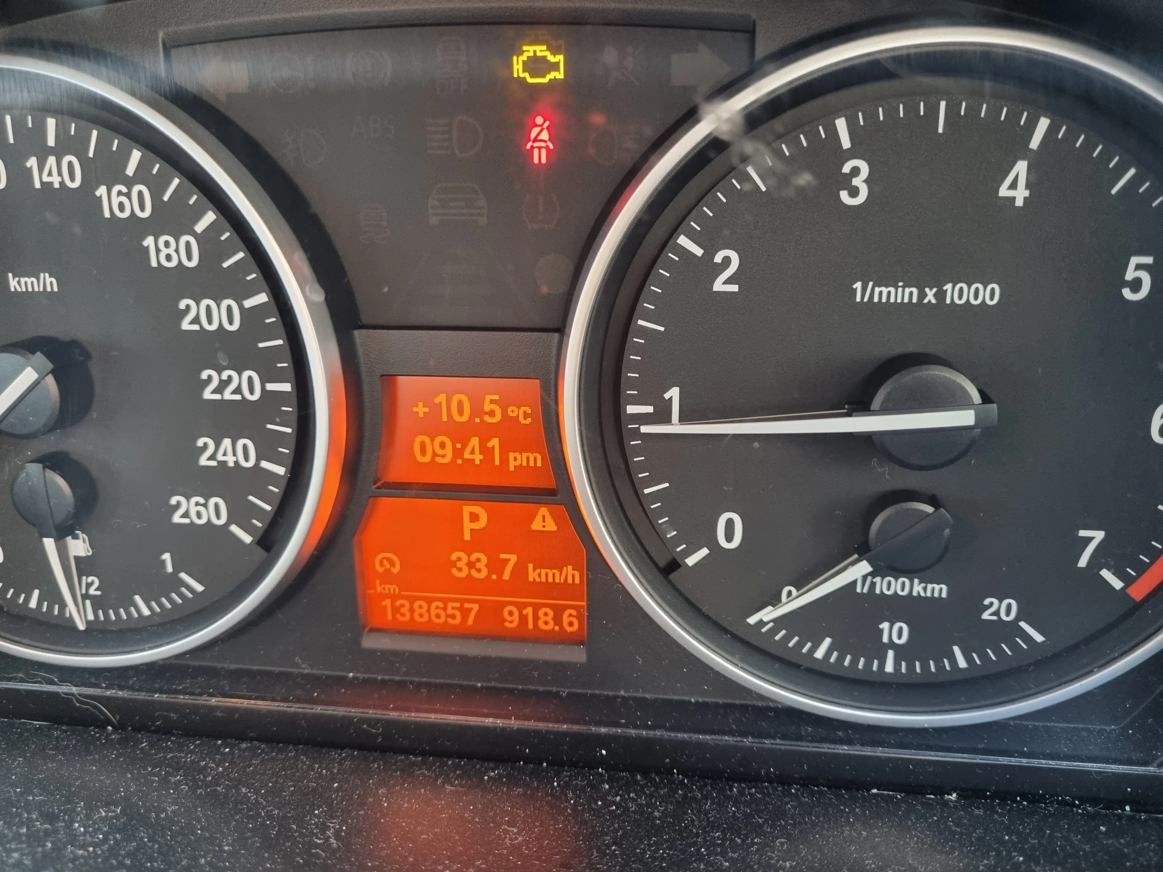 S2922 X1 E84 SAV 18i N46N AUTO 2012/05