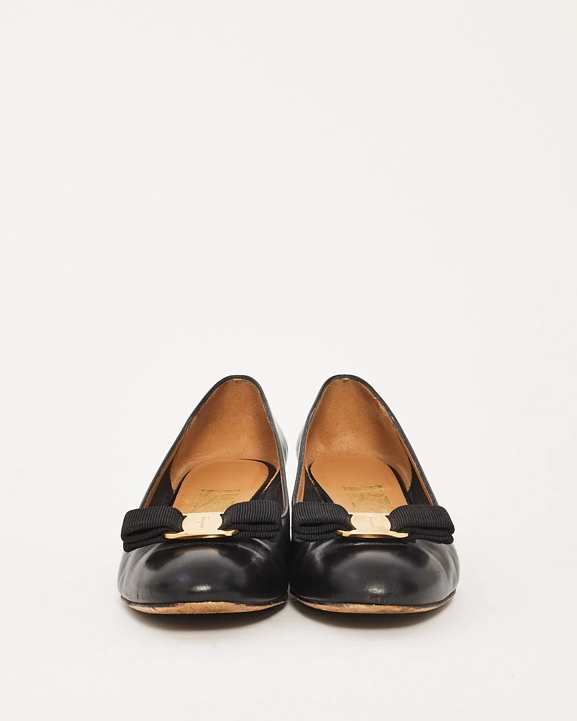 Salvatore Ferragamo Black Smooth Leather Vintage Vara Bow Pump Heels - 37.5