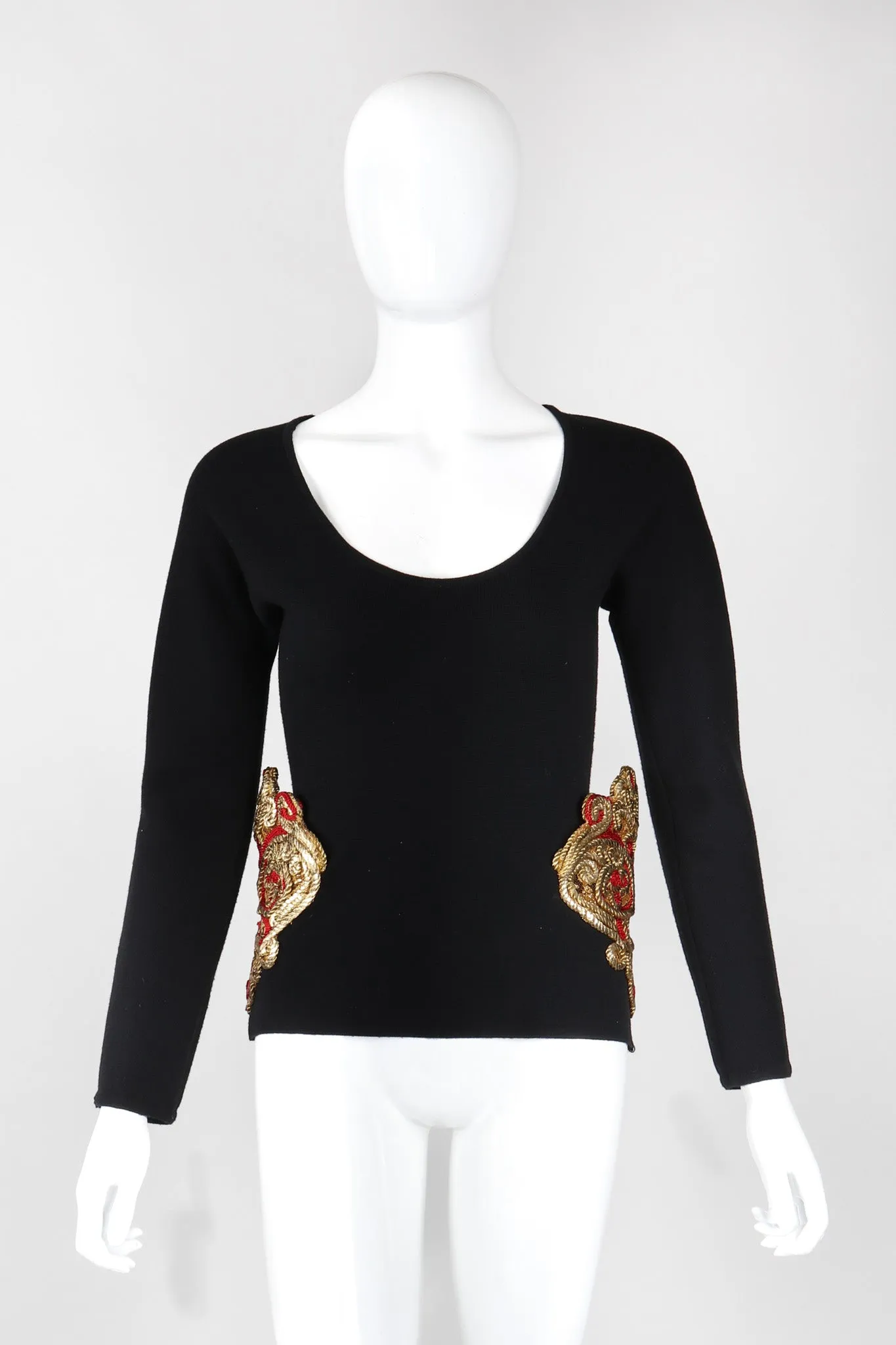Scoopneck Hip Bustle Top