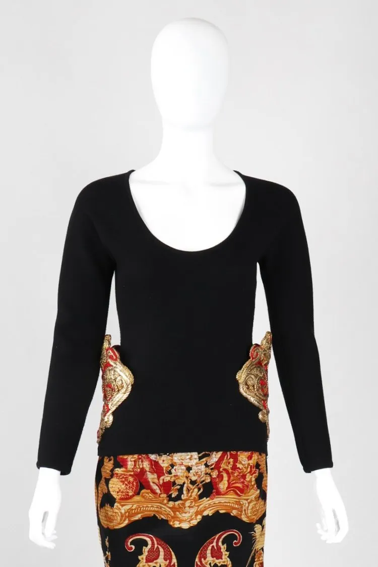 Scoopneck Hip Bustle Top