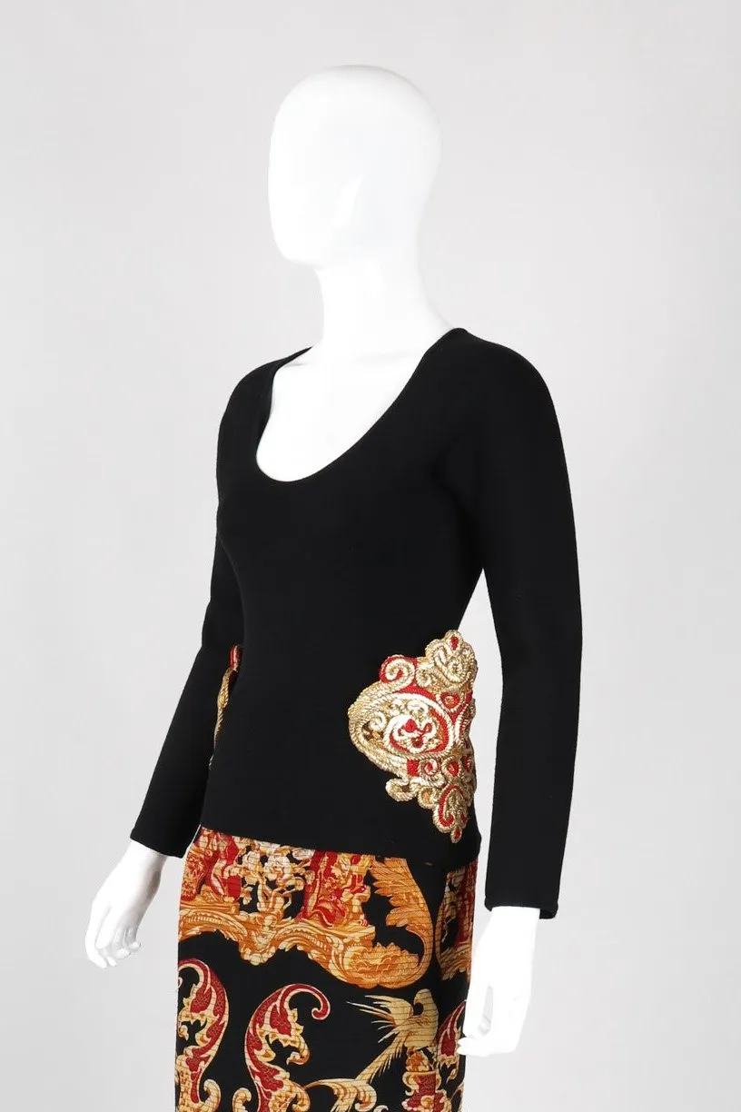 Scoopneck Hip Bustle Top