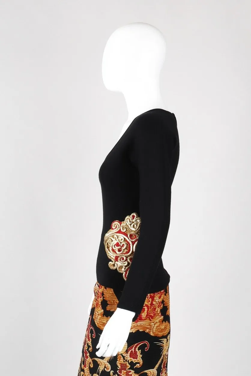 Scoopneck Hip Bustle Top