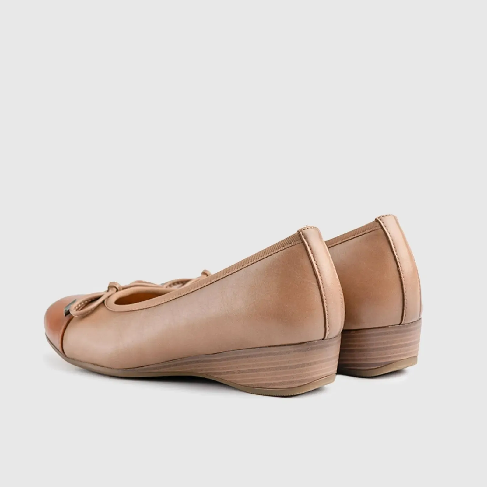 Soft Style Rishelle Wedge Caramel/Tan 01460