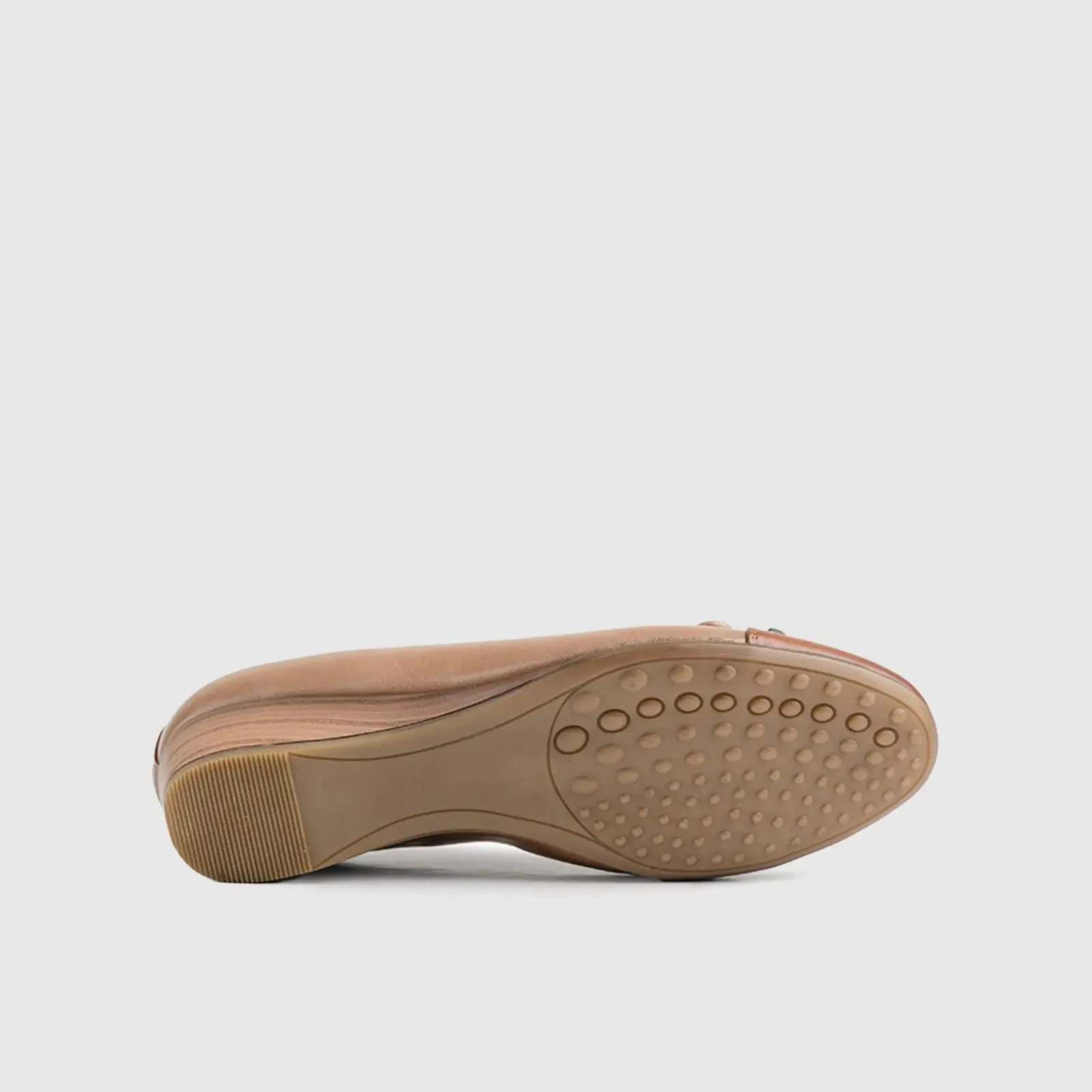 Soft Style Rishelle Wedge Caramel/Tan 01460