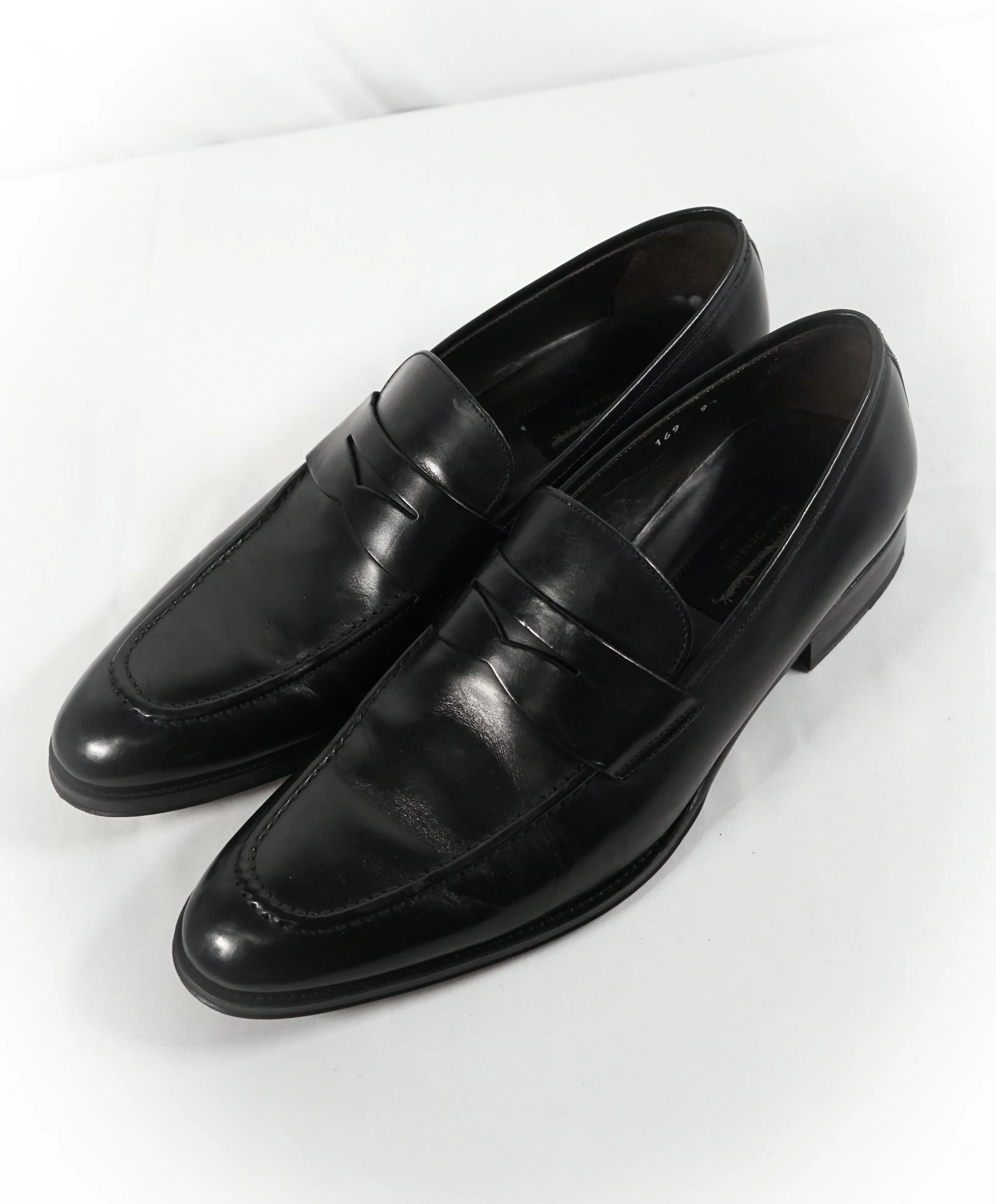 TO BOOT NEW YORK - “James” Black Round Toe Penny Loafers - 9.5