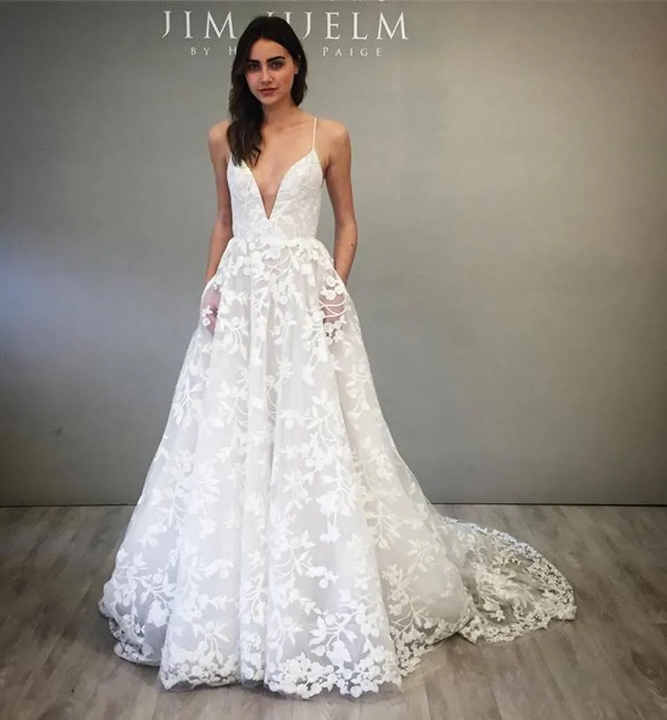 Unique Lace Wedding Dress Sexy Deep V-Neck A-Line Vintage Wedding Dress Bridal Gown CA064