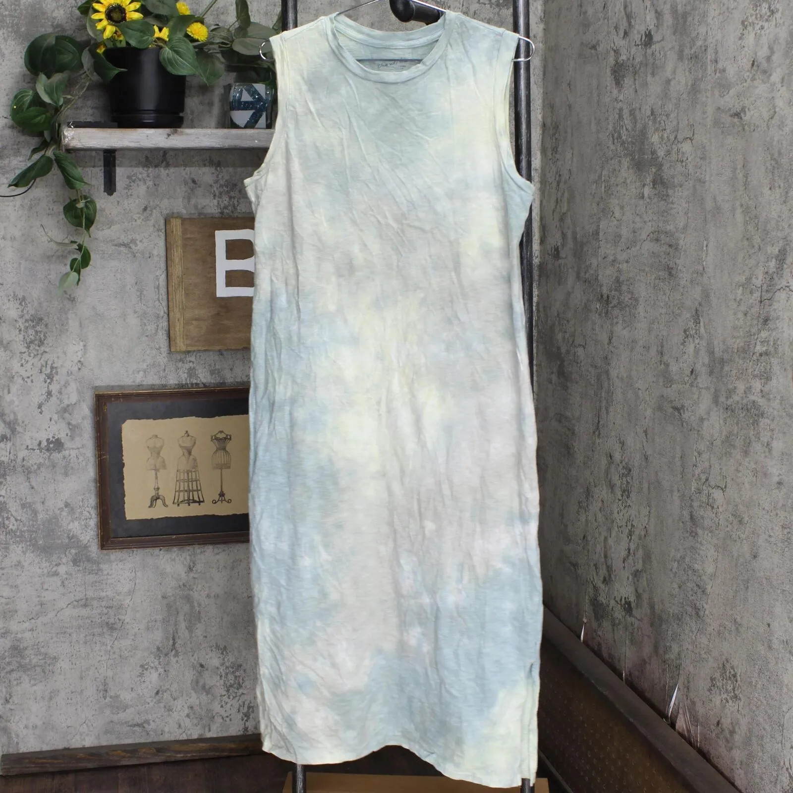 Universal Thread Women's Sleeveless Tie-Dye Effect Dress 78264422 Blue L
