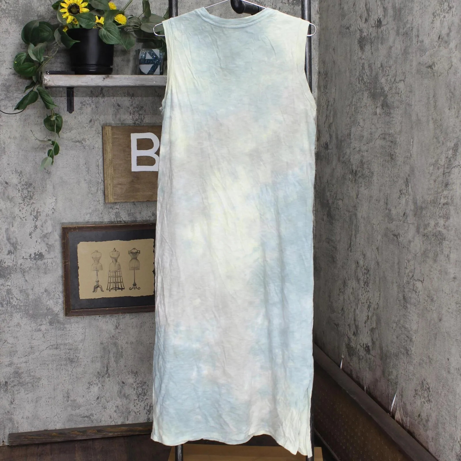Universal Thread Women's Sleeveless Tie-Dye Effect Dress 78264422 Blue L