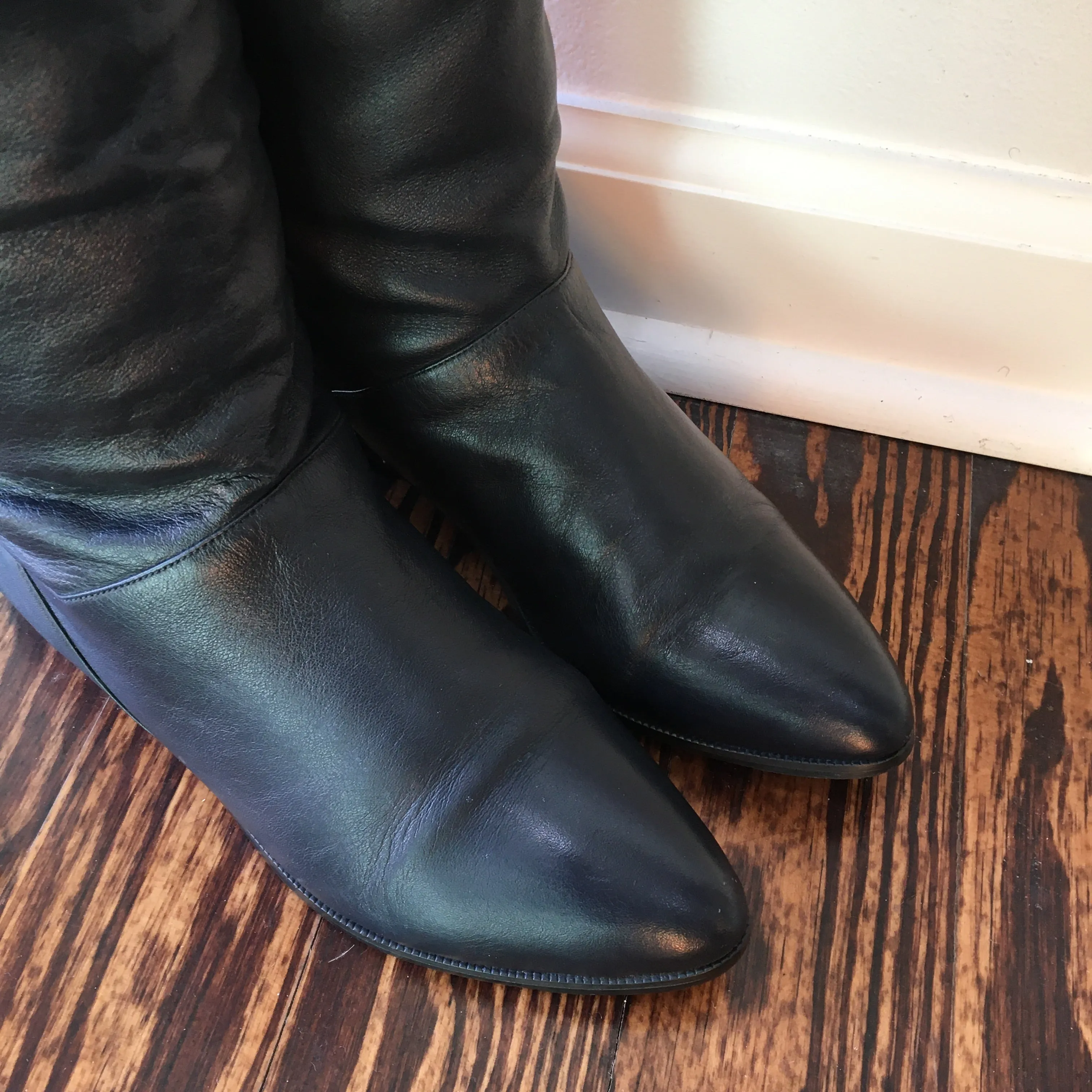Vintage West 31st 80s leather fold over slouchy pirate boots with low heel // size 8.5