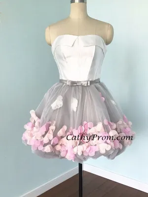 White and Silver Strapless Flower Cute Homecoming Dress 2019 Short Prom Party Gown HSC3311