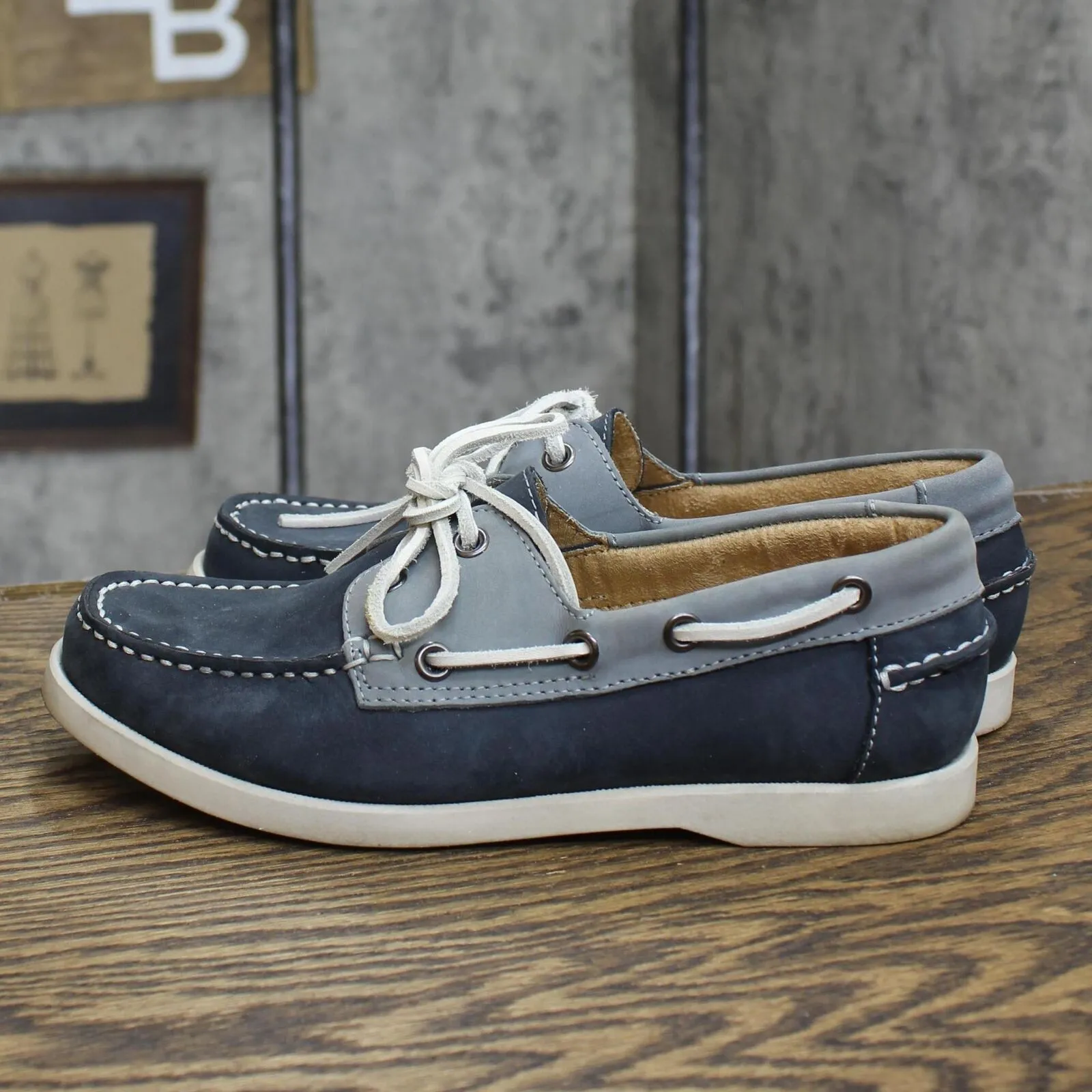 White Mountain Womens Vintage Lace Up Boat Shoes 1673fad7f403b5 Blue 6.5M
