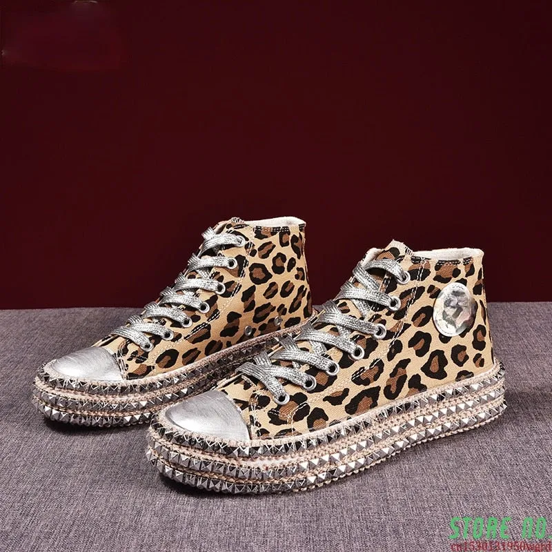 Women sneakers Sexy Leopard Print fashion Rivets Women Canvas